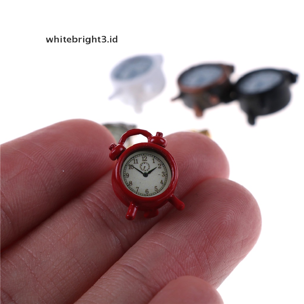 (whitebright3.id) Miniatur Jam Alarm Bahan Metal Skala 1: 12 Untuk Dekorasi Ruang Tamu Rumah Boneka  Miniatur Jam Alarm Bahan Metal Untuk Rumah Boneka 1 / 12  Miniatur Alarm Bahan Metal Untuk Rumah Boneka 1 / 12