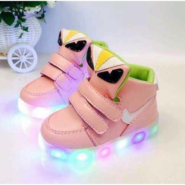 SALE Sepatu anak lampu led fendi monster Pink 21 & 29