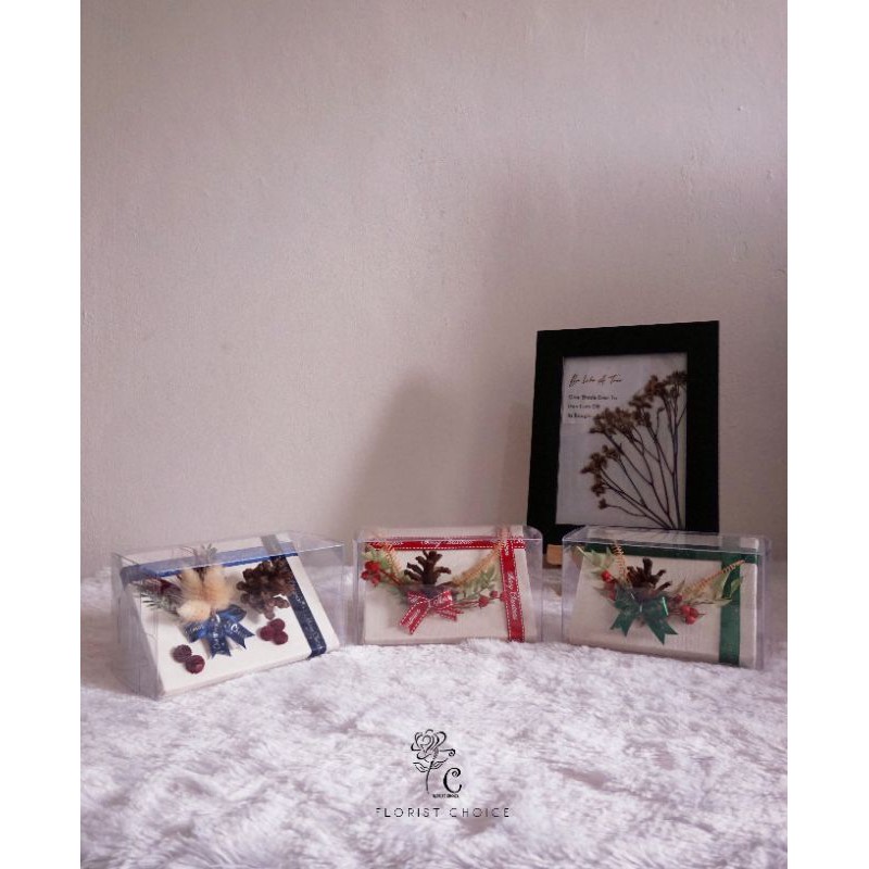 

Kanvas Pvc Natal Gift / box hadiah / bunga kering asli / Merry Christmas Gift dried flowers Import