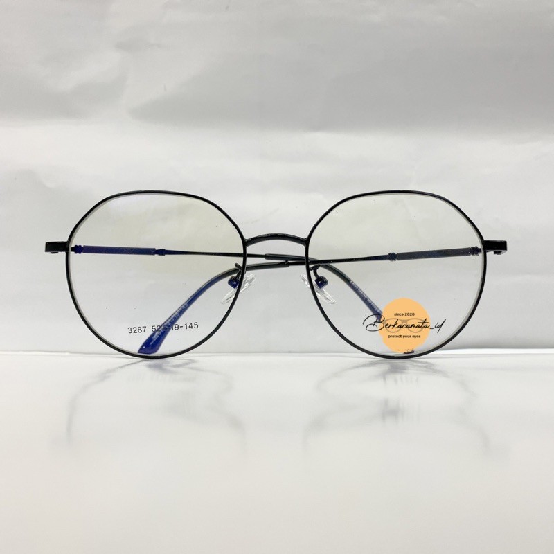 Frame 3287 - Berkacamata_id