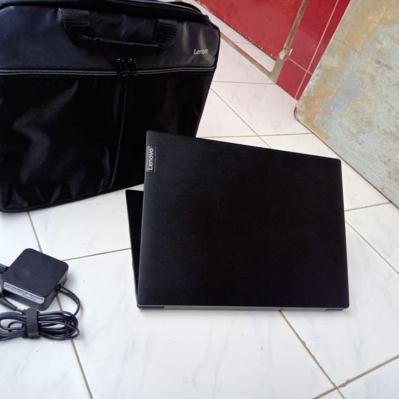 Lenovo V145-14AST, AMD A9-9425 Ram 4gb Hdd 1tb