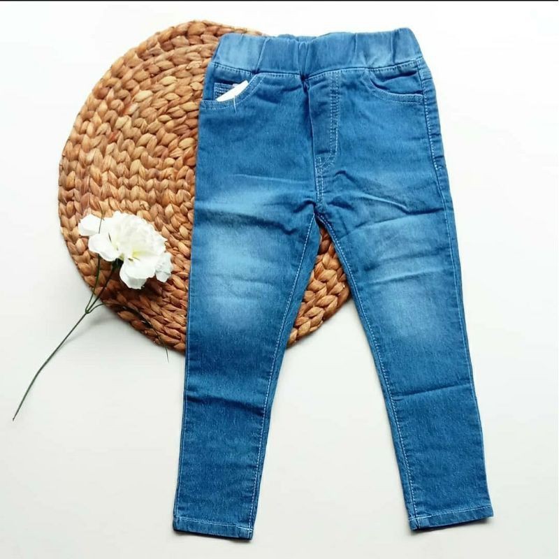 CELANAN JEANS ANAK MODEL PENSIL//PERKIRAAN USIA 9 BULAN sampai 6 TAHUN,TERGANTUNG BADAN ANaK