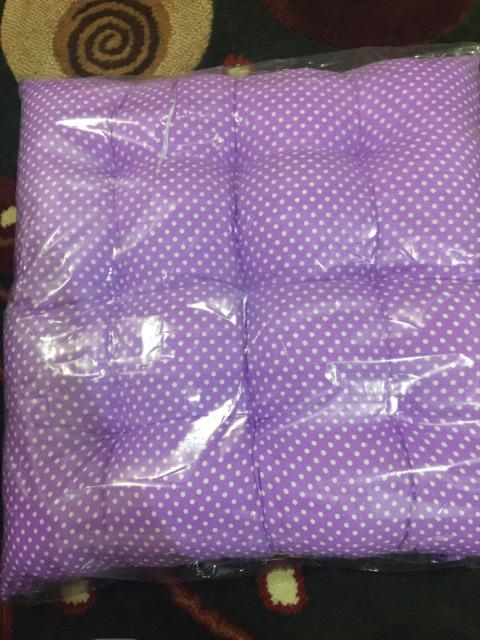 Bantal Duduk / Bantal Katun Polkadot / Bantal Silikon / Bantal Murah