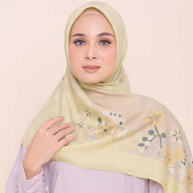 ZM Zaskia Mecca - Bunga Simpur Salt Scarf Kerudung Segi Empat