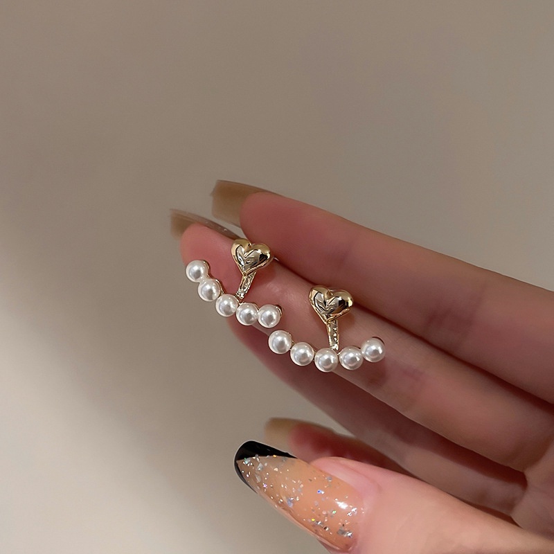 Anting Emas love Hati Desain Melengkung Mutiara Aksesoris Wanita Korea