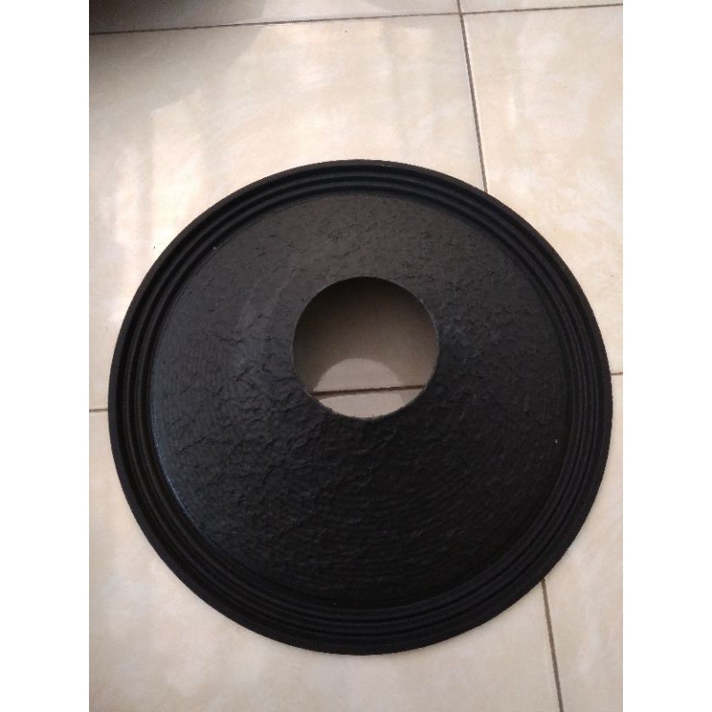 Daun Speaker 18" 2 Rim Cekung Lubang 3 inch