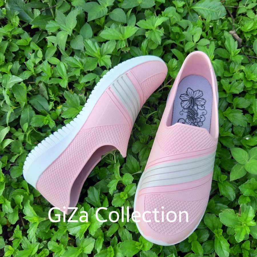 Sepatu Wanita Snikers Slip on Flat bahan Karet Lentur Anti Air