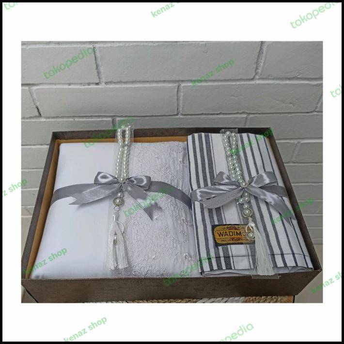 

Hampers Mukena Dan Sarung Kado Pernikahan Weeding Gift Eksklusif