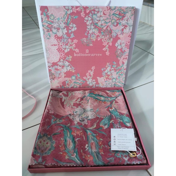 button scraves topkapi series