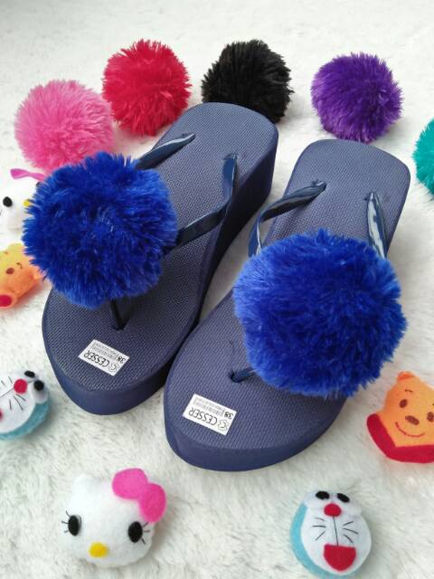 Wedges POMPOM PITA DEWASA sz. 36-40