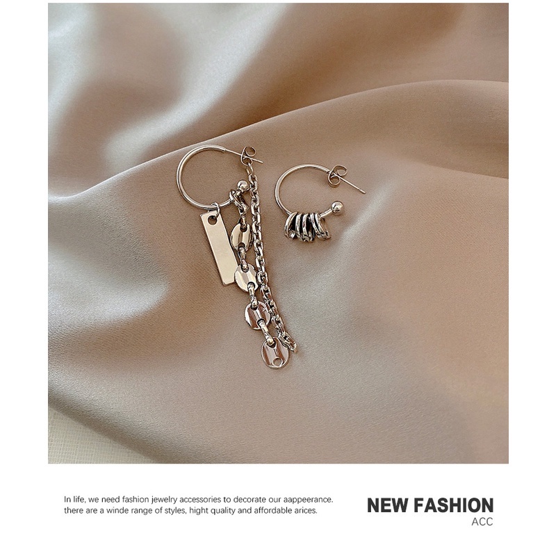 Anting Stud Rantai Asimetris Bahan 925 Silver Needle Gaya Hip Hop Korea