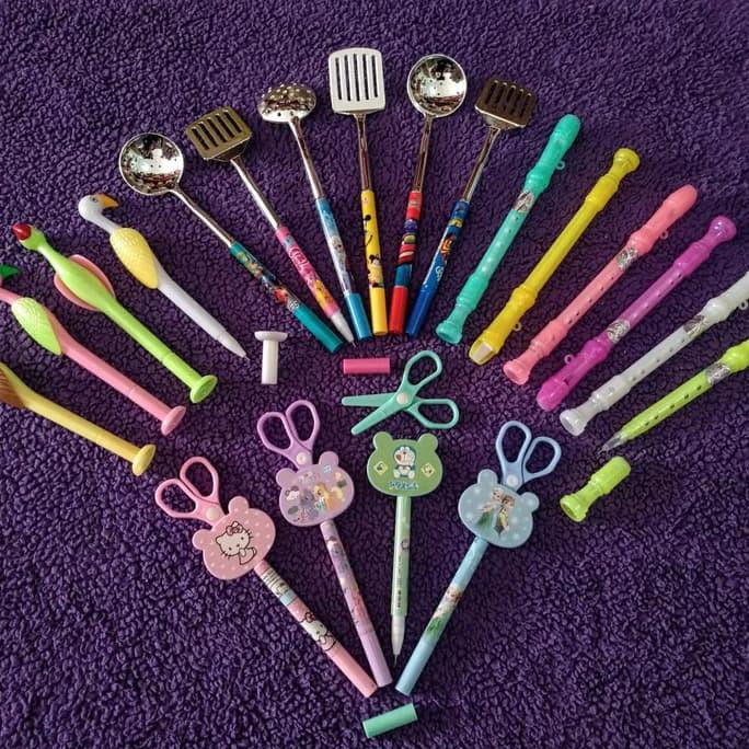 

HOT SALE PEN GEL KARAKTER - PULPEN GEL INK UNIK - ATK - SOUVENIR ULTAH ANAK Terjamin
