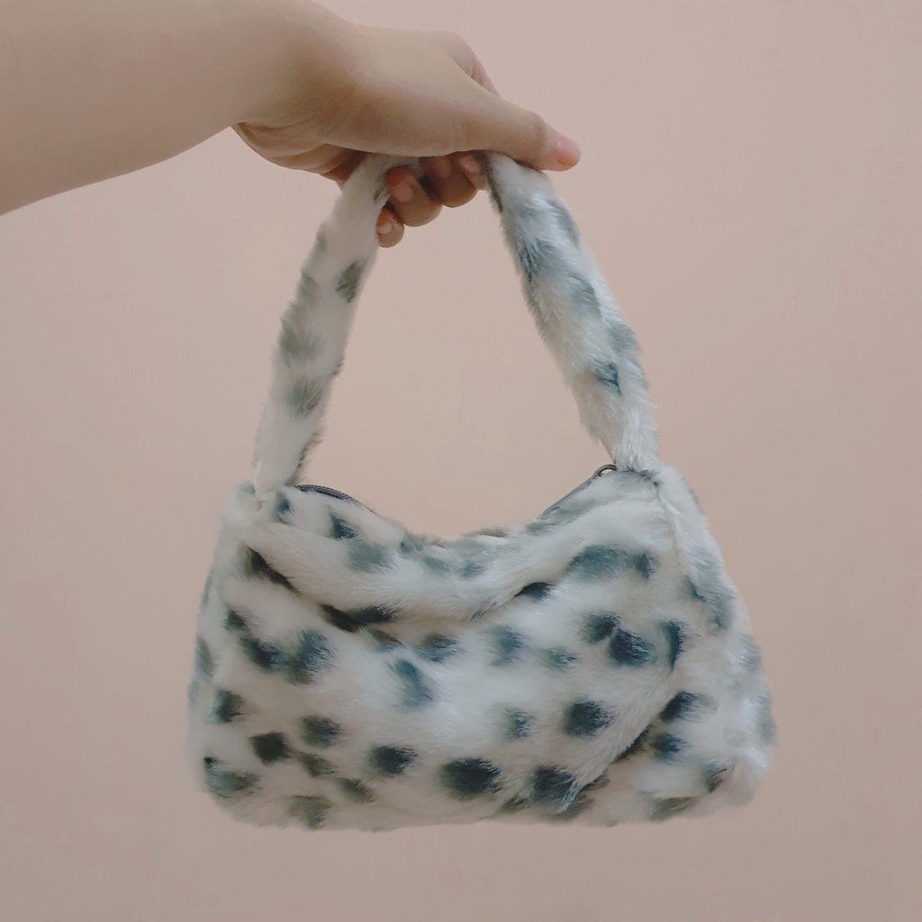 BULUE HANDMADE PURSEHAND FURBAG - Fluffy Bag- Tas Bulu Fur Hewan- Animal- Y2K Aesthetic tas jingjing