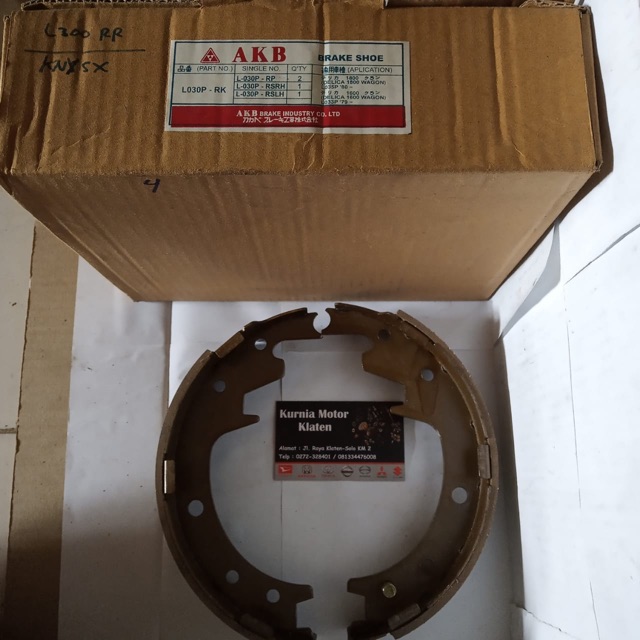 Kampas Rem Belakang Mitsubishi L300 Bensin