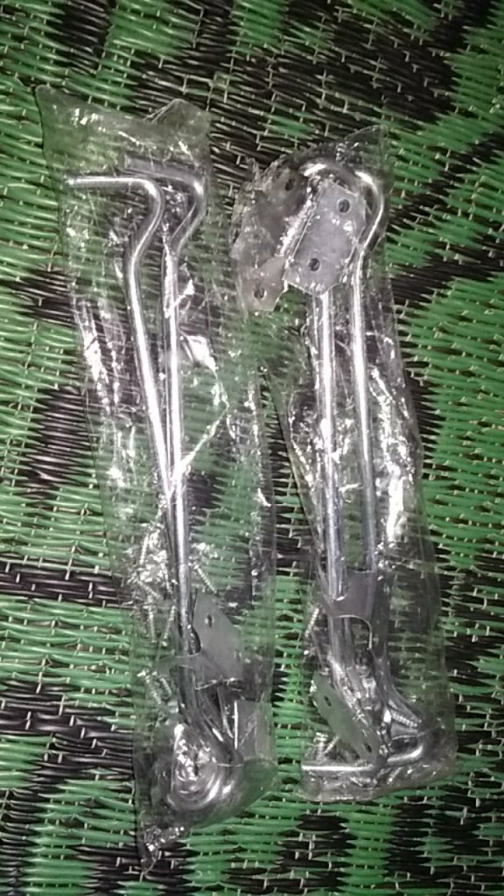 Hak Angin Kait Jendela Polos 5 Mm K. Tekuk Uk. 8 Stamco