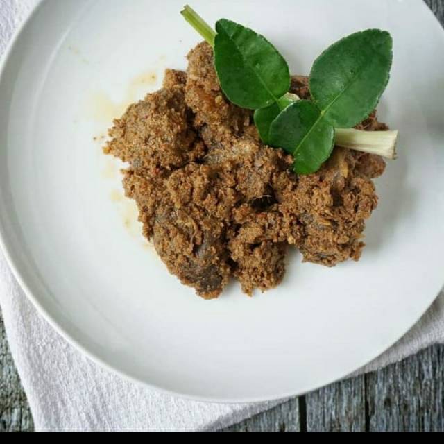 

Rendang Sapi Padang Quanesha 500 gr