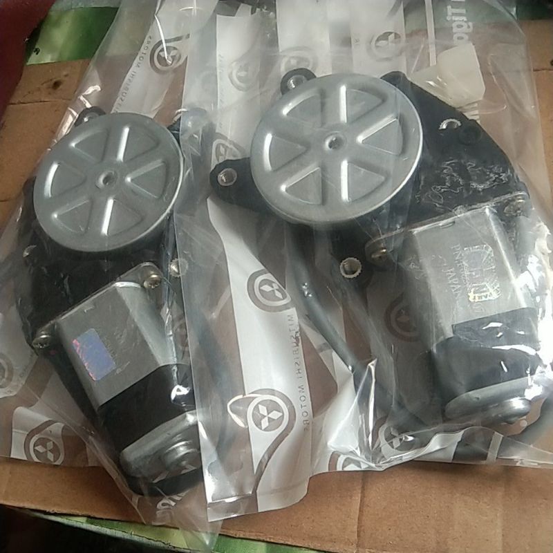 DINAMO MOTOR POWER WINDOW  DEPAN ATAU BELAKANG KUDA MODIFIKASI GIGI 8 LUBANG 4 KANAN ATAU KIRI