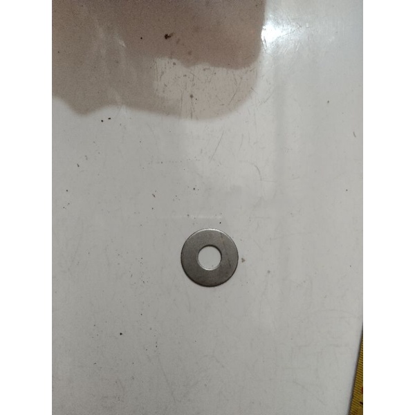 Cincin baut hitam baut kayu 3/8