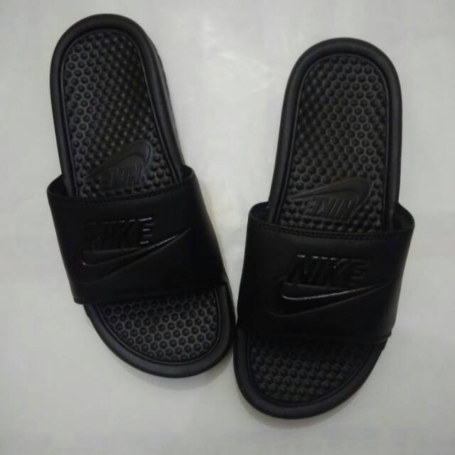 nike benassi 45