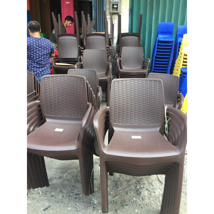 ☊ Kursi teras/ taman/ cafe anyaman plastik Olymplast 502 R Coklat Tua ➤