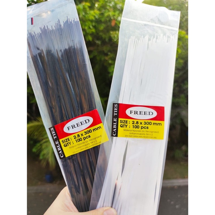 

Kabel ties Cable ties Kabel tis Tie Besar Klip 2.8x300mm isi 100Pcs