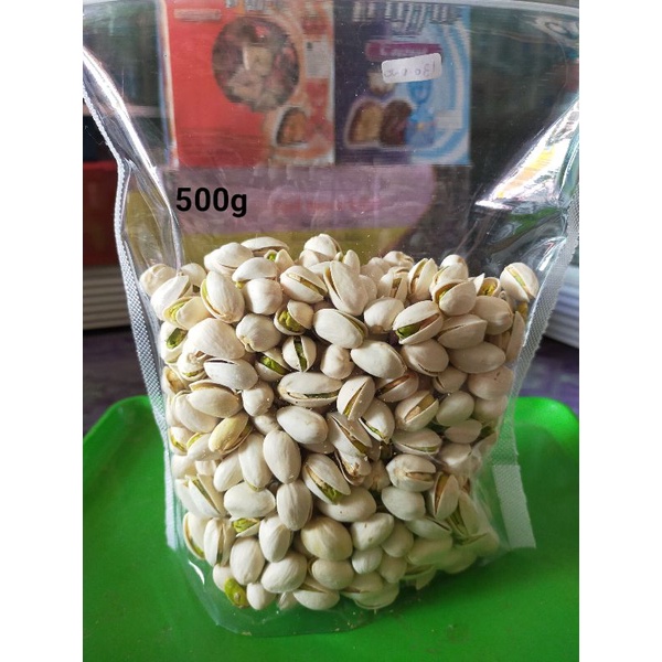 

pistachio / kacang ketawa