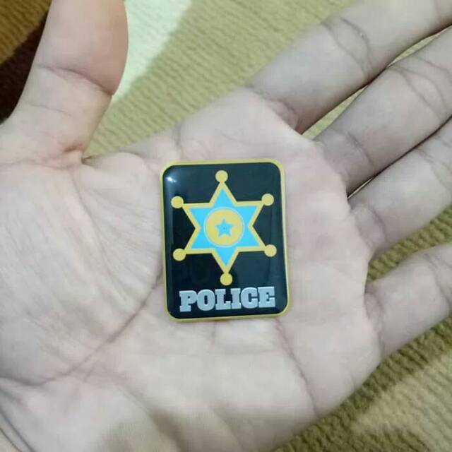 

Stiker Police Kecil