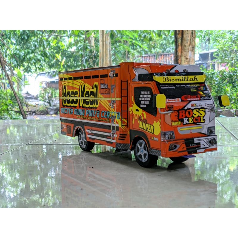 Miniatur truk oleng/miniatur truk kayu/miniatur onepice/miniatur truk murah/miniatur truk remot cont