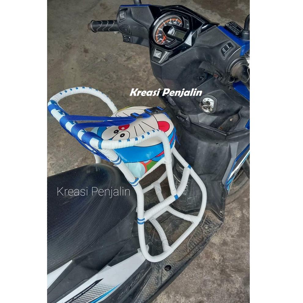 MJS.444902 • Kursi Boncengan Anak Motor Matic Full Anyam Free Sabuk Pengaman / Dudukan Anak Motor Ma