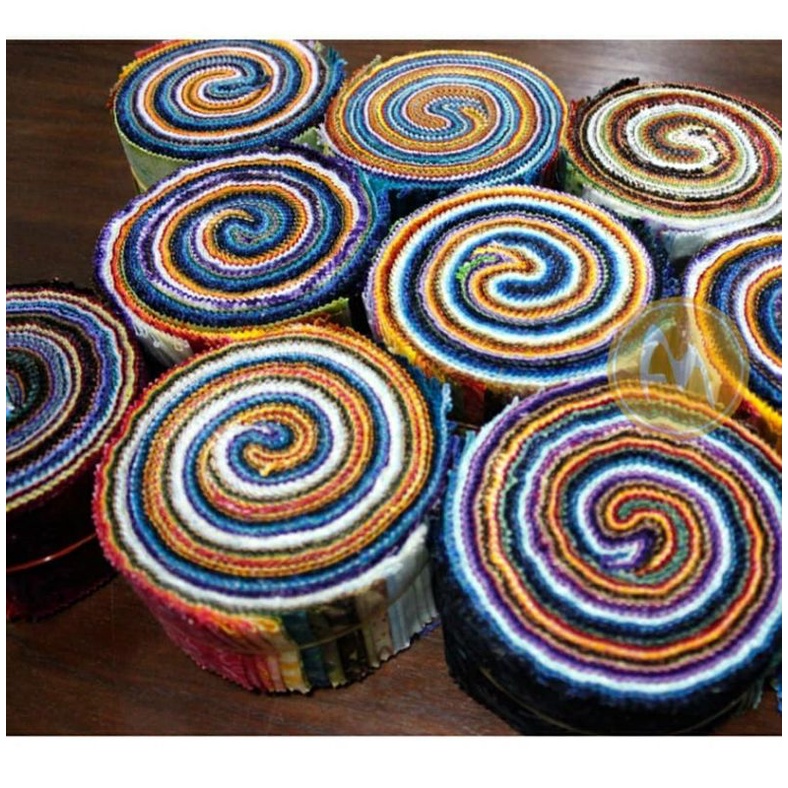 PRECUT QUILTING JELLY ROLL PATCHWORK QUILT 40 motif mix