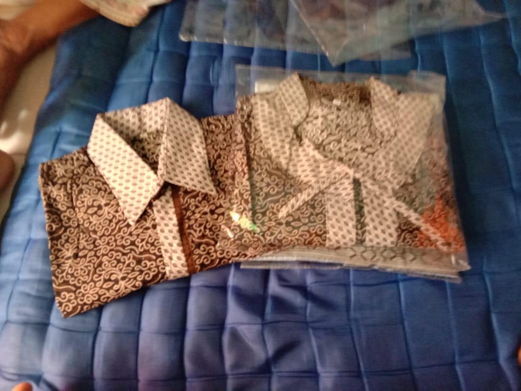 Hem Batik Pria Pendek Lawasan Sogan/pari Sulur/parang Black/merak Papua Ori By Batiek Solo Dc270927