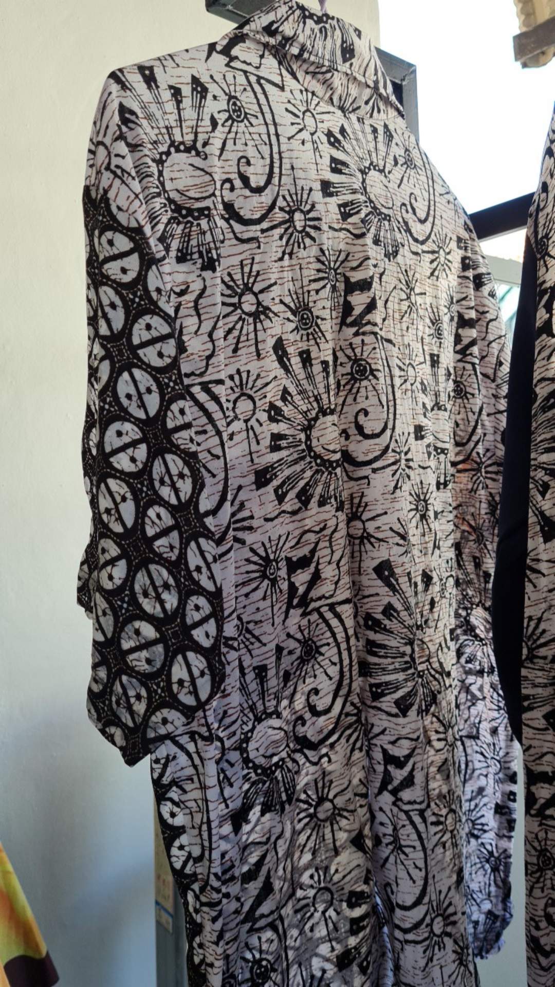 Kemeja Batik Pria Kawung Matahari