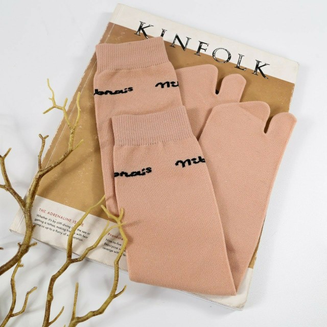 Freshgo Pengharum Lemari Lovely Yellow 30 Gr