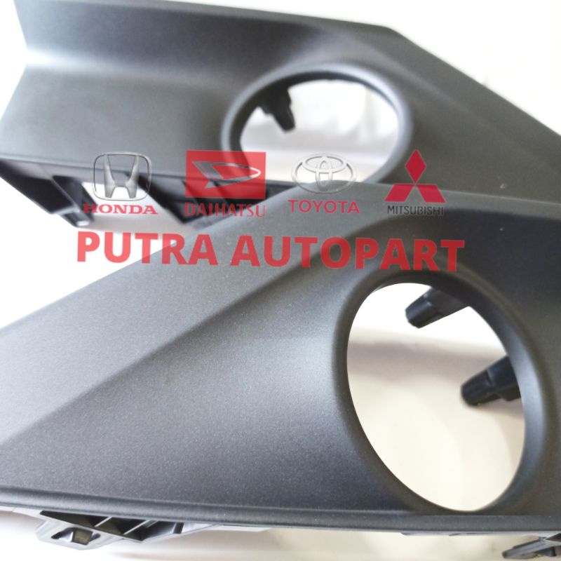 cover foglamp innova reborn tipe g 2020-2021 original