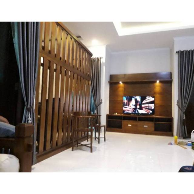 Partisi penyekat ruangan,lemari,nakas,buffet,mejarias,kursi