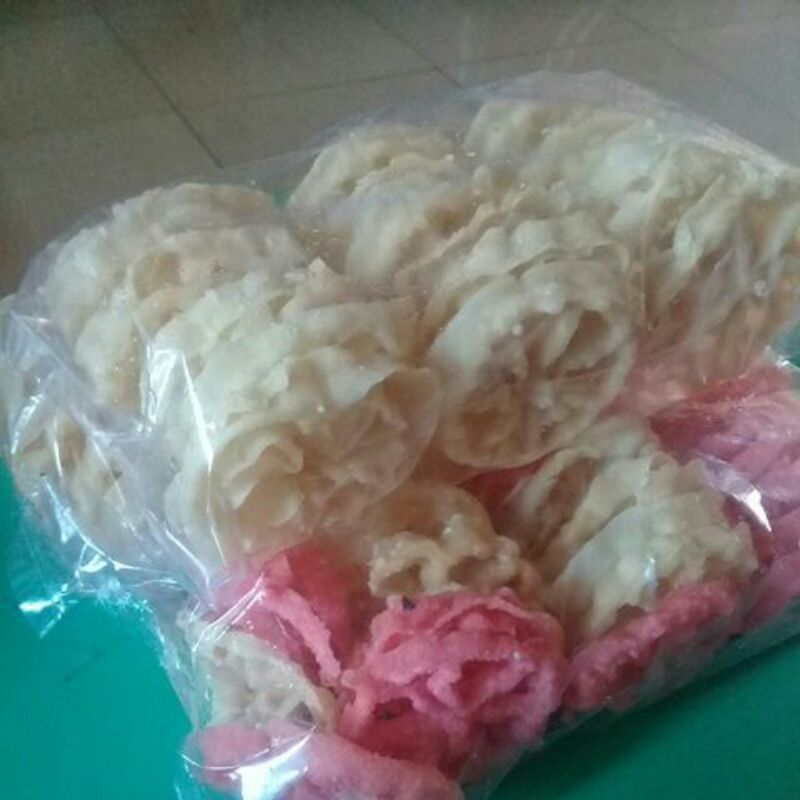 

Kueh Kembang Goyang