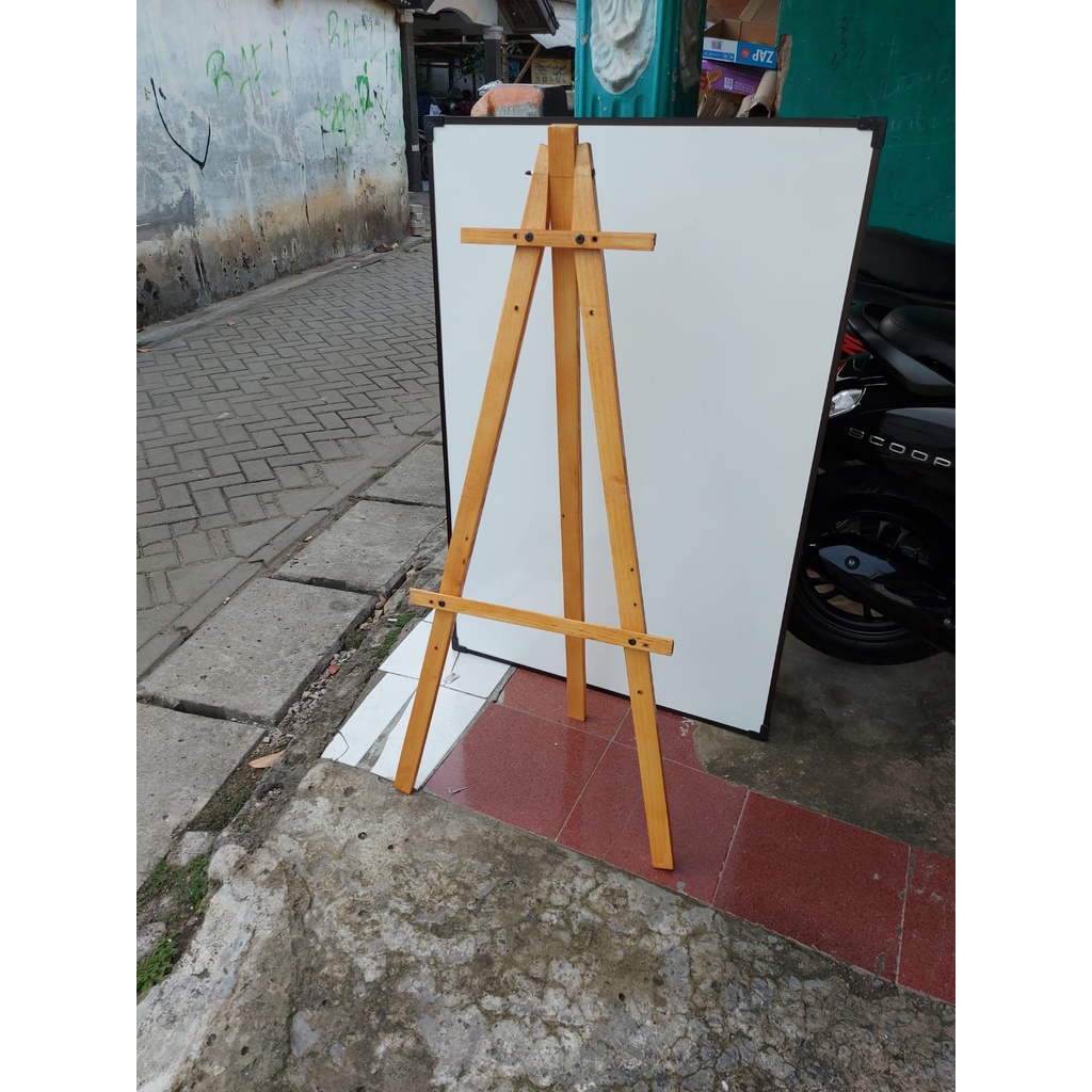 

Standing Whiteboard Tinggi 120 cm