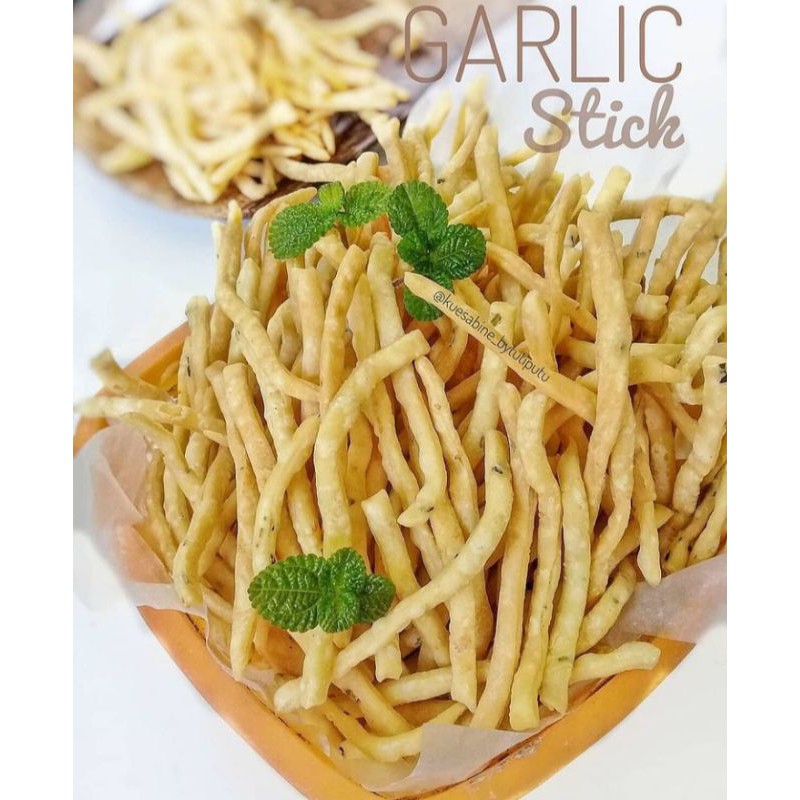 

Kue kering carlic stick(cek keccek)