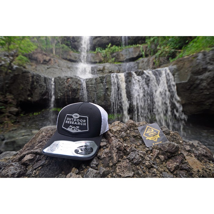 Outdoor Research Performance Trucker Run Topi Trucker Snapback