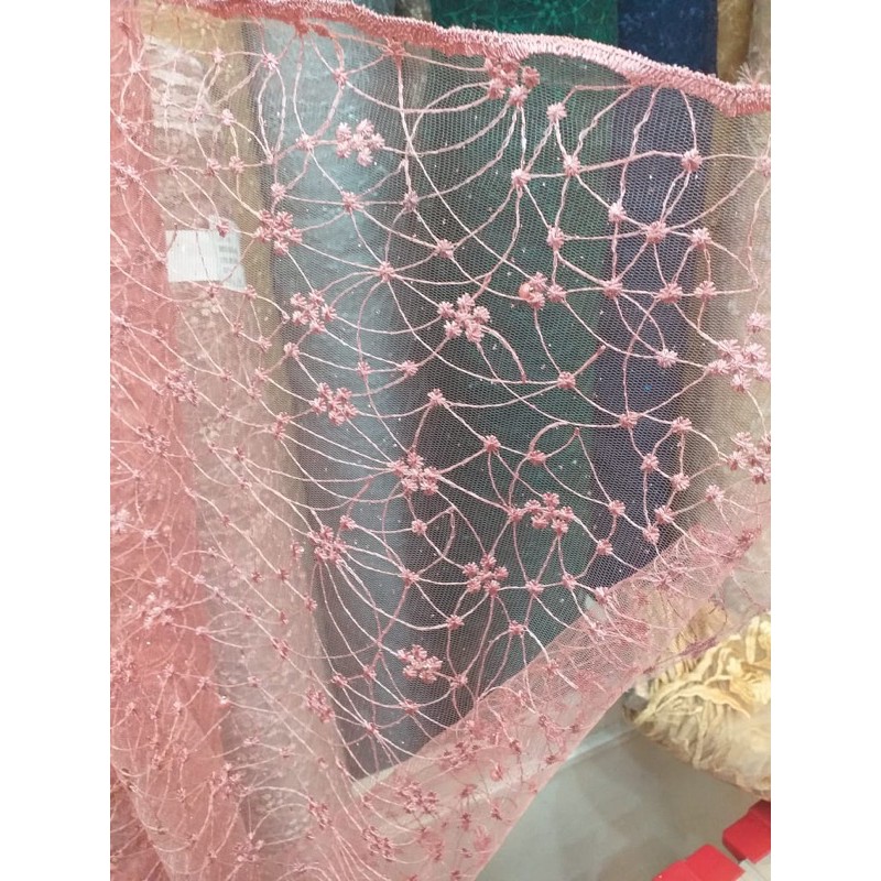 kain Tulle motif spider