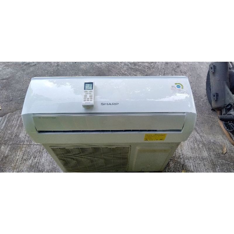 AC Sharp 1/2 PK R32 Second Bergaransi