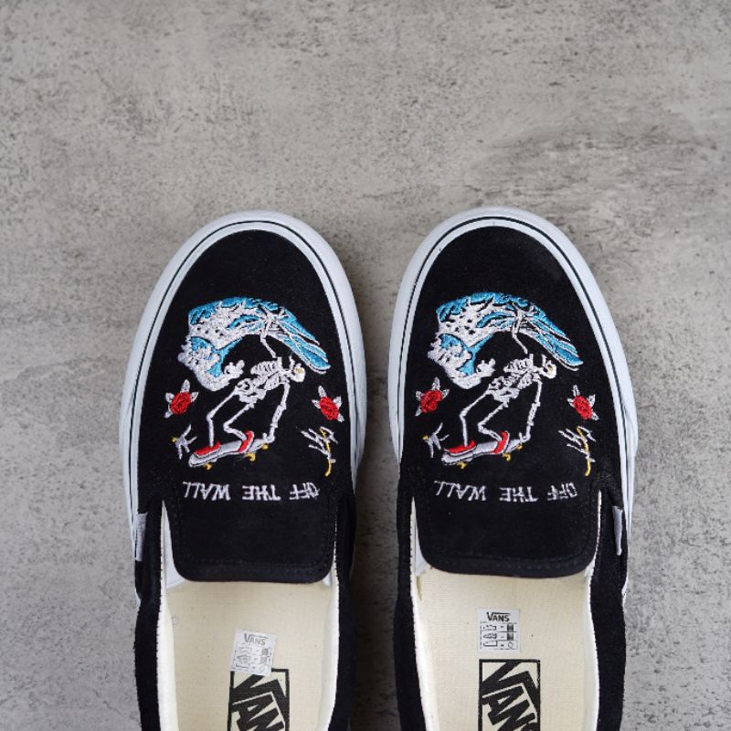 Vans Slip On Skeleton Velvet Black White