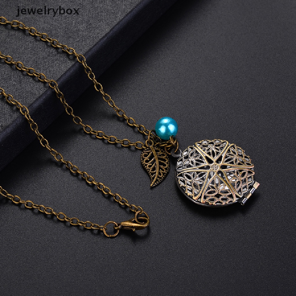 Kalung Rantai Dengan Liontin Locket Bulat Dengan 6 Pad Diffuser Aromaterapiessential Oil