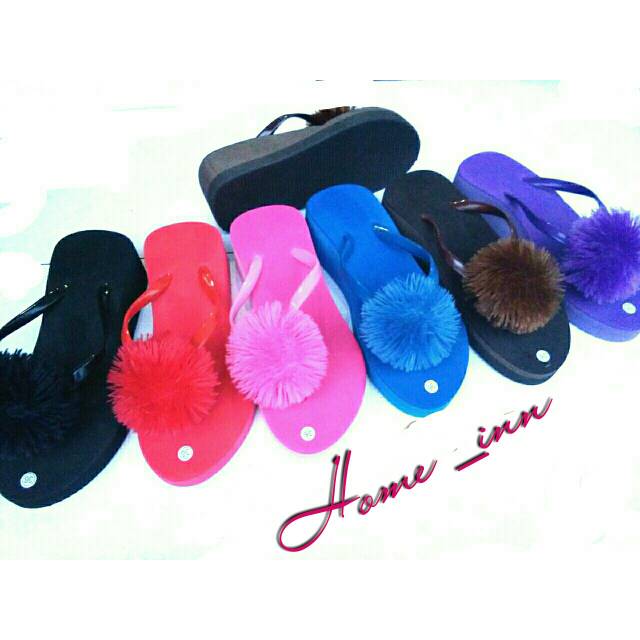 Wedges wanita / sandal wedges pompom