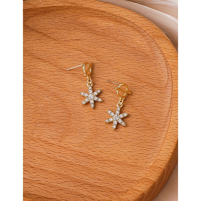 LRC Anting tusuk Fashion Gold Color Circle Geometric Diamond Snowflake P71871