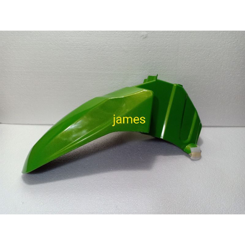 Spakbor depan Xeon karbu lama hijau