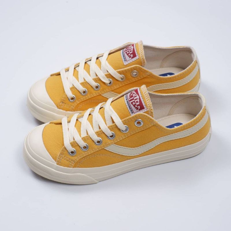 Ventela Public Low Yellow