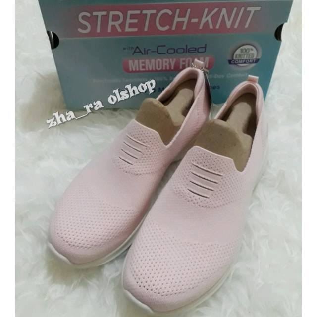 stretch knit from skechers