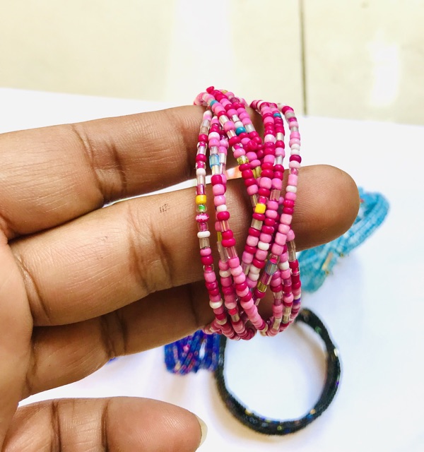 Gelang tangan wanita / gelang manik manik