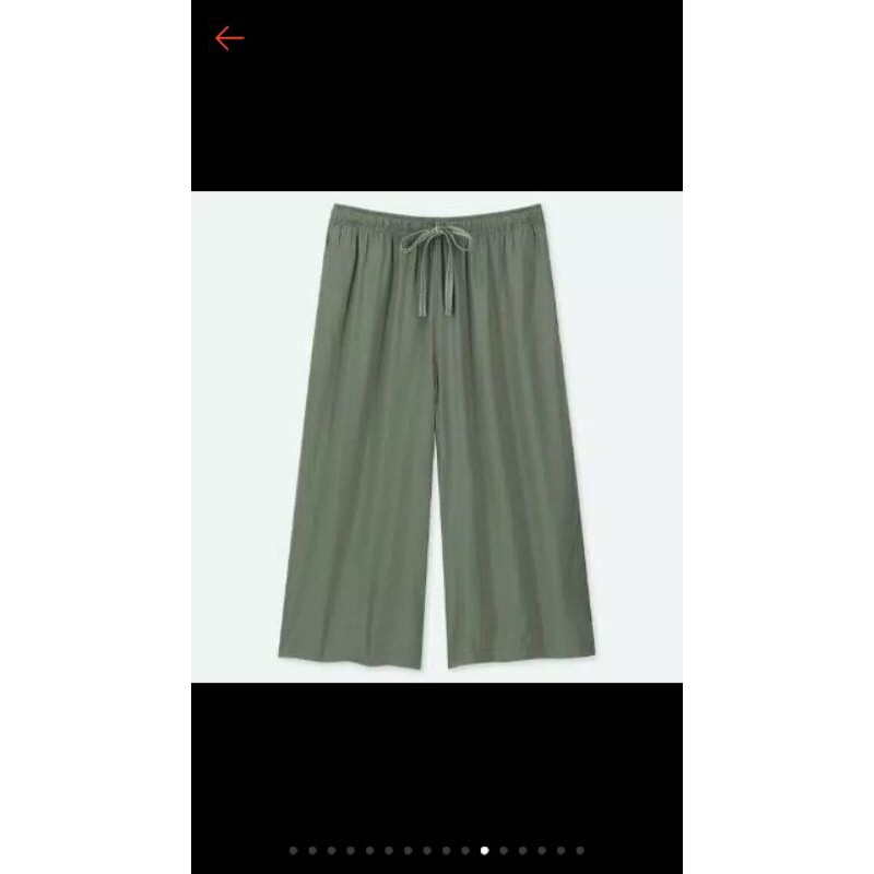 Uniqlo cullotes relaco.  Celana kulot wanita.  Branded-7